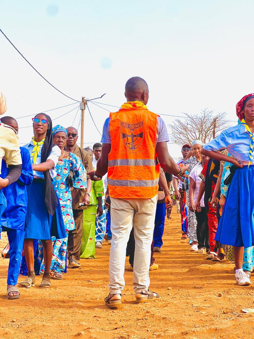 Jécistes en action sur le terrain — Sensibilisation communautaire