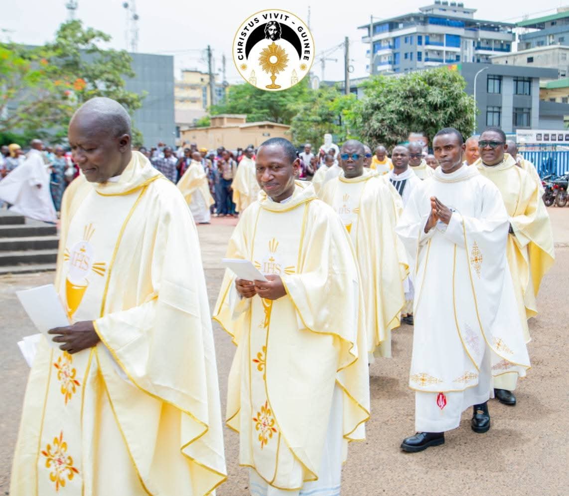 Prise de possession canonique de Mgr François Sylla à Conakry