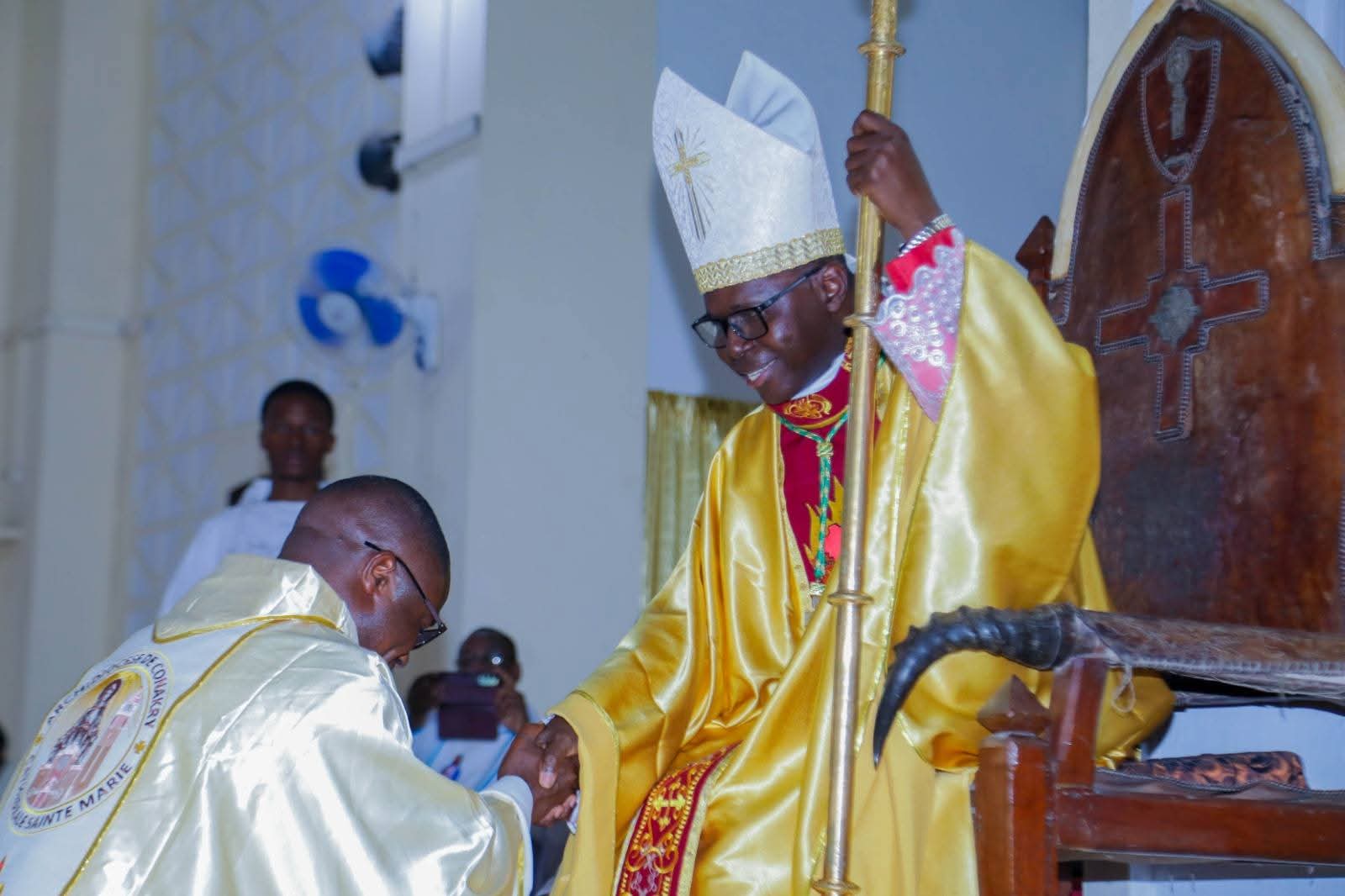 Prise de possession canonique de Mgr François Sylla à Conakry